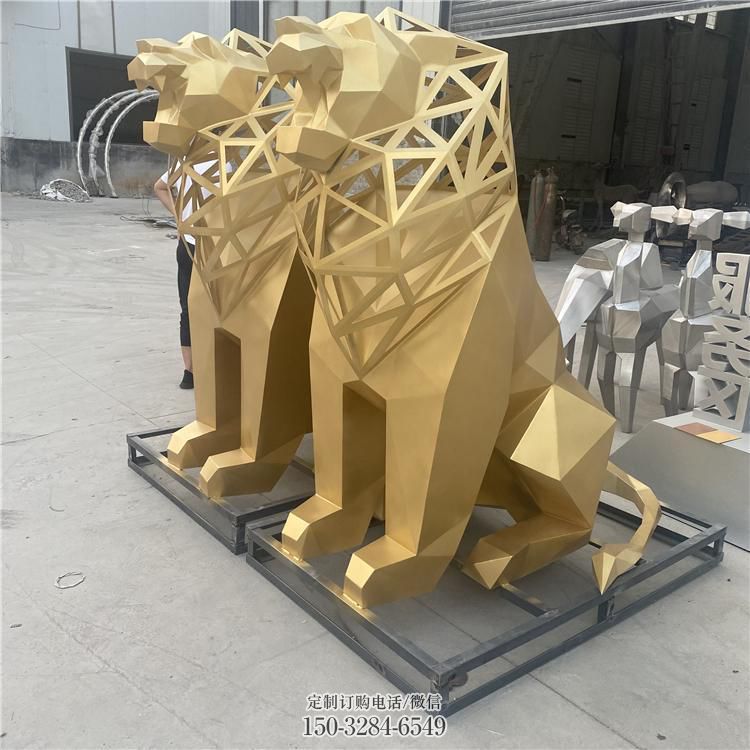 广场狮子雕塑批发，动物系列，不锈钢狮子雕塑制作
